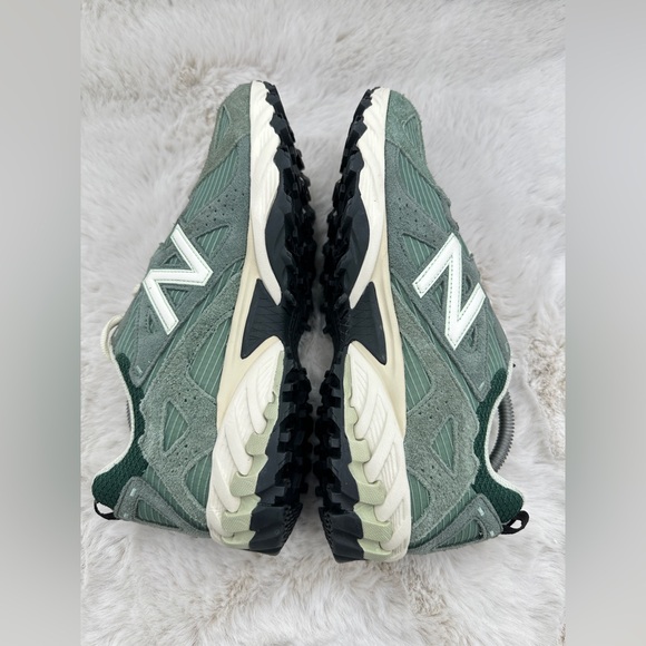 New Balance Lunar New Year 610T. Color:  Green‎ with natural mint Men’s 8.5 - Picture 7 of 13